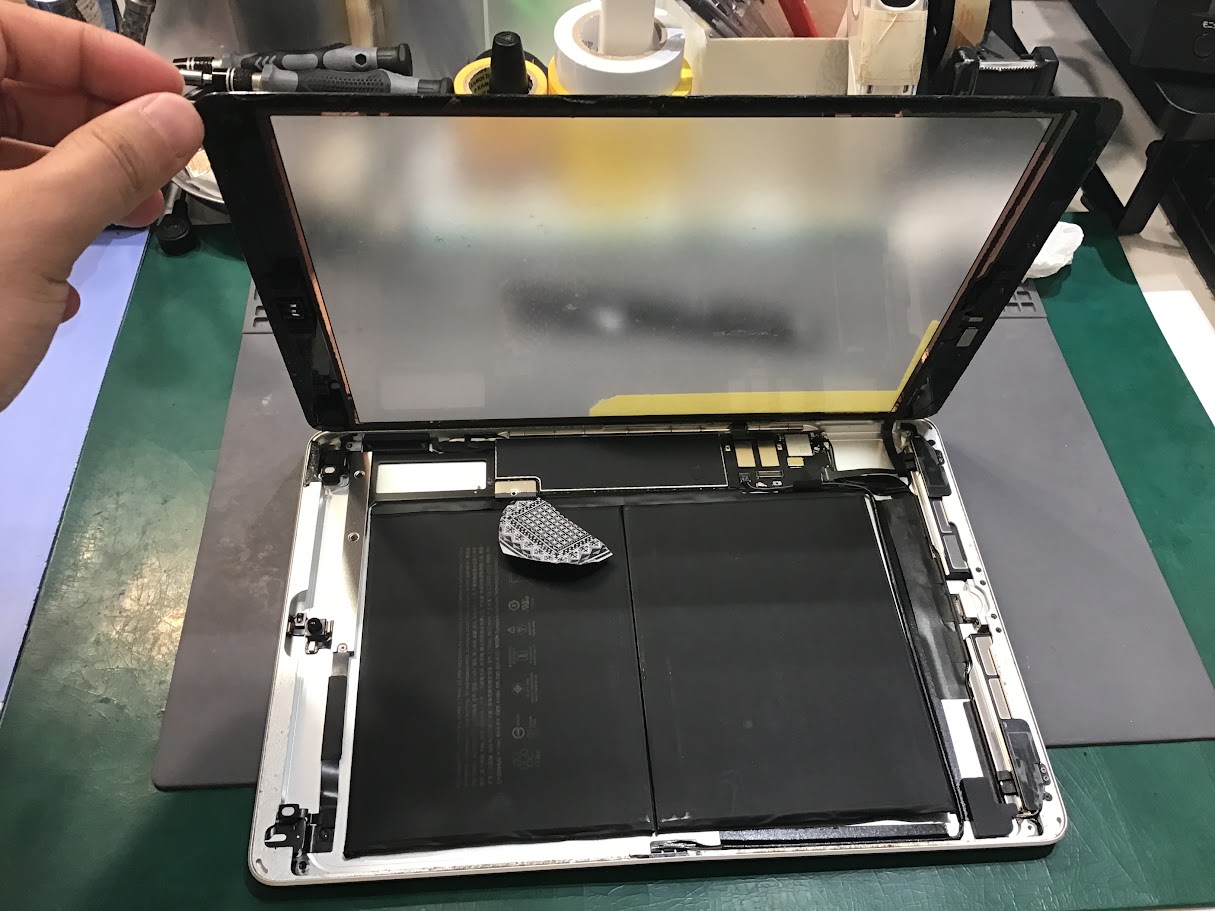 iPad7のバッテリー交換ならデータそのまま修理可能なスマホ修理工房グランデュオ蒲田店へ！